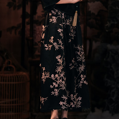 红馆旗袍2025春夏新款旗袍搭配半身裙A字半裙新中式绣花裙秋月凉 黑色 S